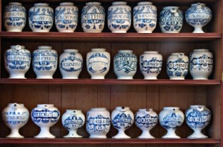 Hoffbrand Collection English delftware apothecary jars 1640 – 1745. Image courtesy of Royal College of Physicians