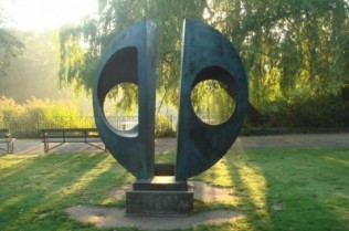 wo Forms (Divided Circle) - Photo by Trevor Moore