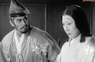 SMTHRONE_OF_BLOOD_5