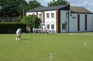 lawn-and-clubhouse-448x300